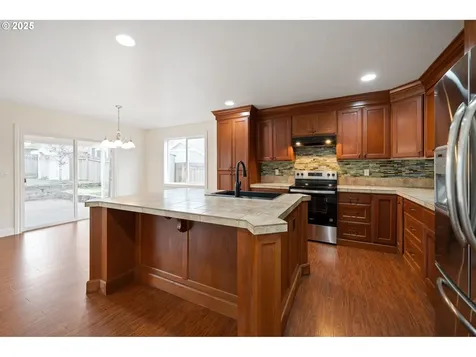 13807 SE Gladstone Street Portland OR 97236