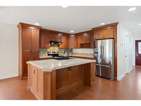 13807 SE Gladstone Street Portland OR 97236