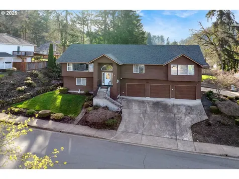 1002 S 69th Street Springfield OR 97478