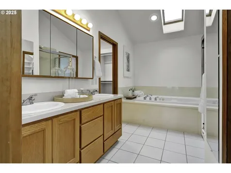 1002 S 69th Street Springfield OR 97478