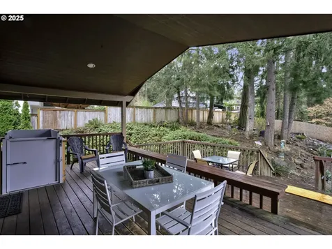 1002 S 69th Street Springfield OR 97478