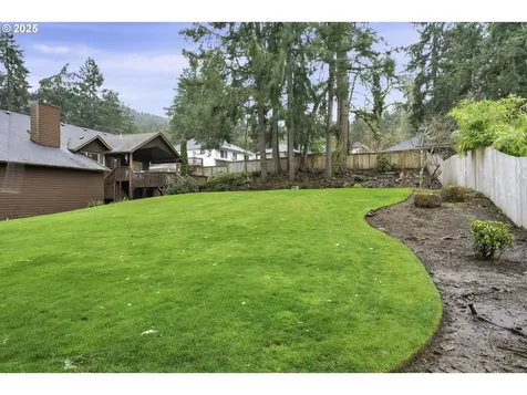 1002 S 69th Street Springfield OR 97478