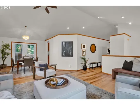 1002 S 69th Street Springfield OR 97478