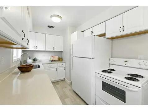 4100 SE 102nd Avenue Portland OR 97266