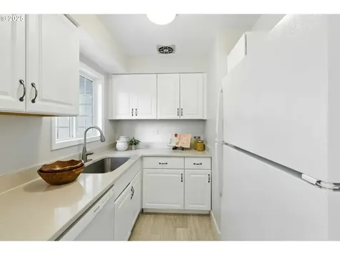 4100 SE 102nd Avenue Portland OR 97266