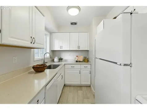 4100 SE 102nd Avenue Portland OR 97266