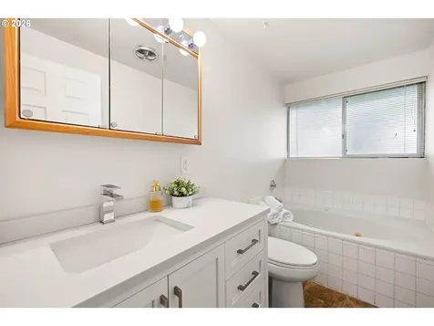 6368 SE Pine Creek Way Milwaukie OR 97267