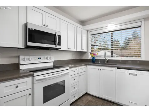 6368 SE Pine Creek Way Milwaukie OR 97267