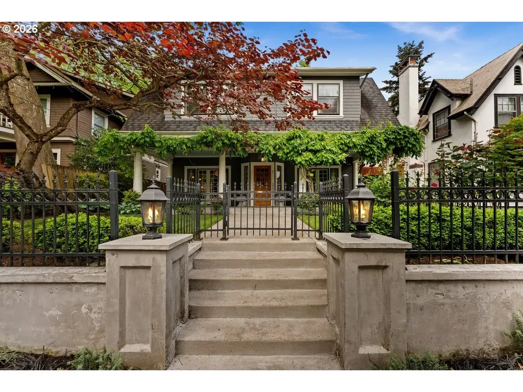 2815 NE 15th Avenue Portland OR 97212