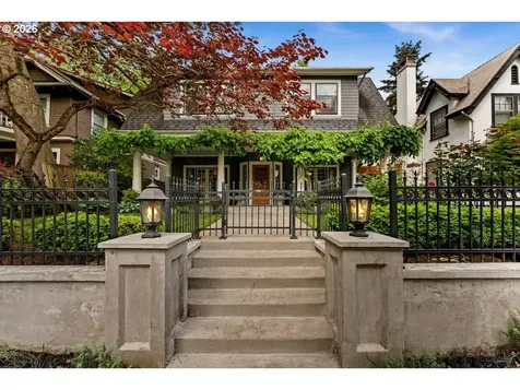 2815 NE 15th Avenue Portland OR 97212