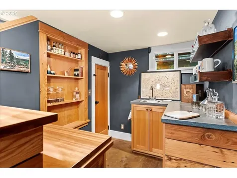 2815 NE 15th Avenue Portland OR 97212