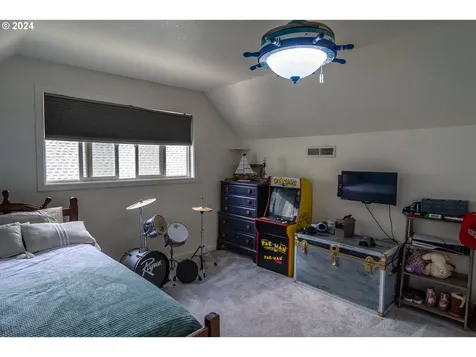 127 Deaton Court Canyonville OR 97417
