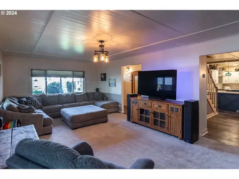 127 Deaton Court Canyonville OR 97417
