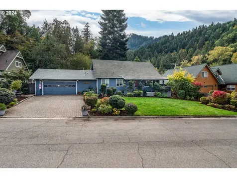 127 Deaton Court Canyonville OR 97417