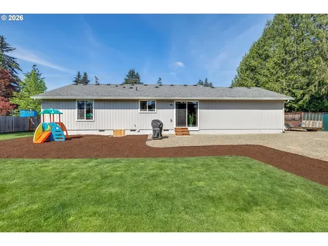 1144 N Pine Street Canby OR 97013
