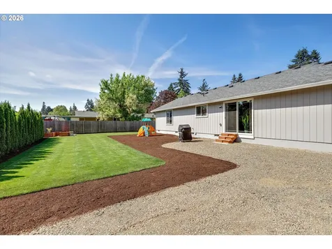 1144 N Pine Street Canby OR 97013