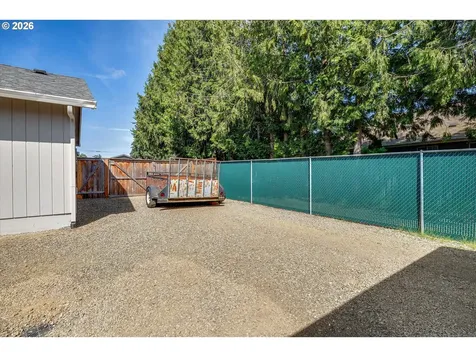 1144 N Pine Street Canby OR 97013