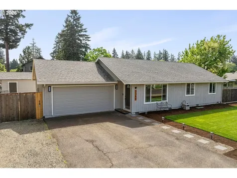 1144 N Pine Street Canby OR 97013