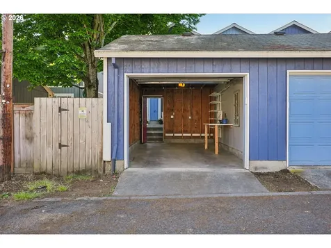 6677 N Columbia Way Portland OR 97203