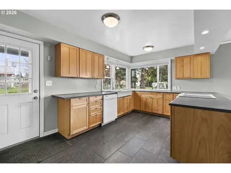 2412 E 6th Street Vancouver WA 98661