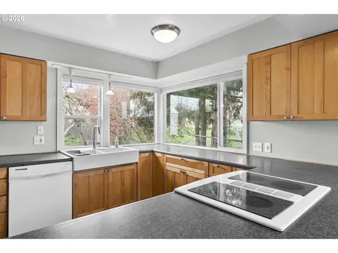 2412 E 6th Street Vancouver WA 98661