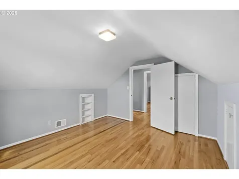 2412 E 6th Street Vancouver WA 98661