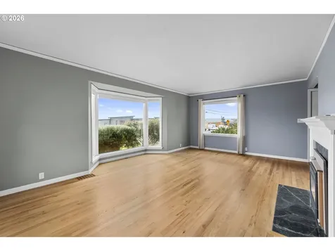 2412 E 6th Street Vancouver WA 98661