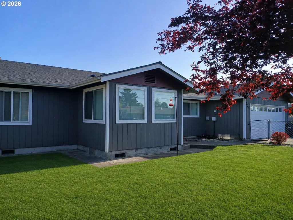 309 S Hazel Street Brookings OR 97415