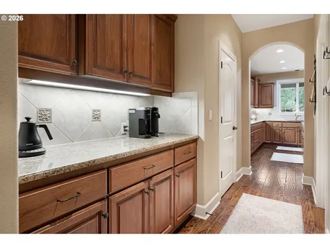 18262 SW Santoro Drive Beaverton OR 97007