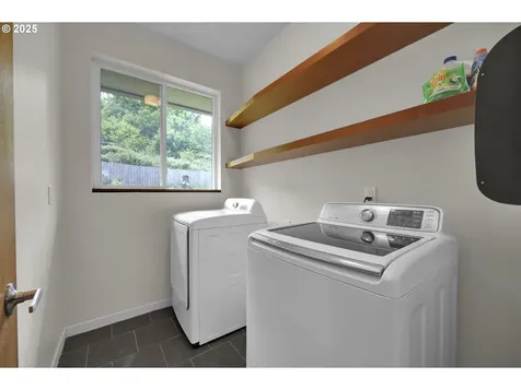 77 Bangle Court Cottage Grove OR 97424