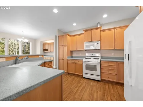 1055 Nautical Drive Hammond OR 97121