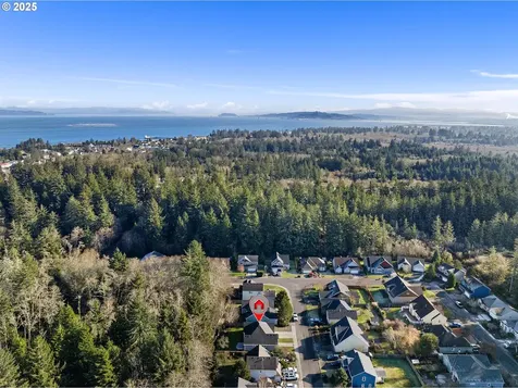 1055 Nautical Drive Hammond OR 97121