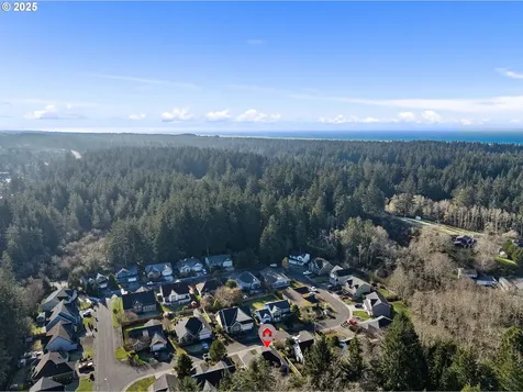 1055 Nautical Drive Hammond OR 97121