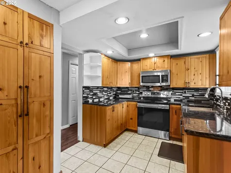 12910 NE 31st Street Vancouver WA 98682