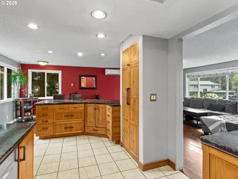 12910 NE 31st Street Vancouver WA 98682