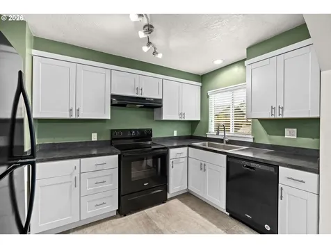 3155 Bell Avenue Eugene OR 97402