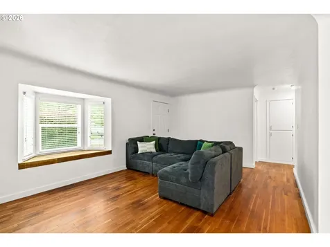 3155 Bell Avenue Eugene OR 97402