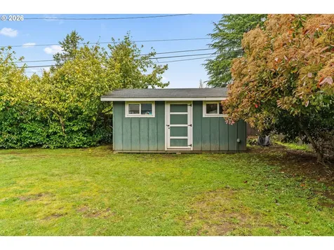 3155 Bell Avenue Eugene OR 97402