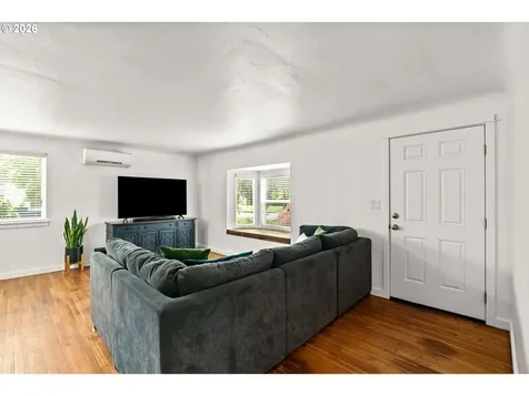 3155 Bell Avenue Eugene OR 97402