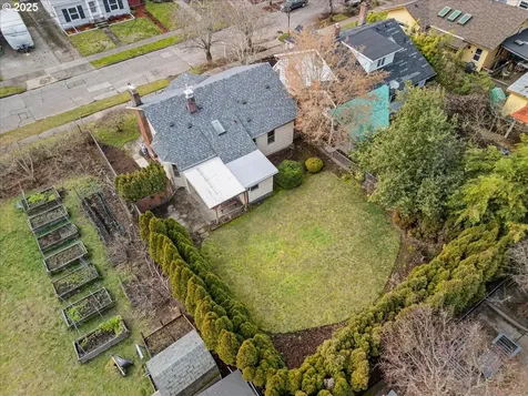1806 SE 55th Avenue Portland OR 97215