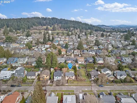 1806 SE 55th Avenue Portland OR 97215