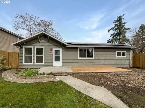 6923 SE Nehalem Street Portland OR 97206
