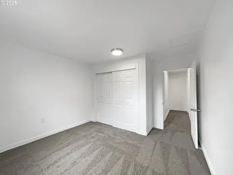 6923 SE Nehalem Street Portland OR 97206