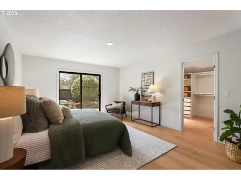 7104 SW Chapel Lane Portland OR 97223