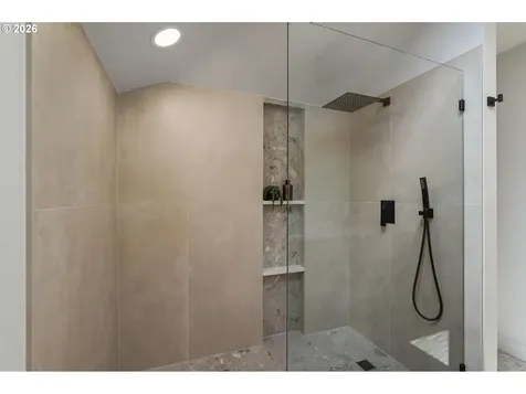 7104 SW Chapel Lane Portland OR 97223