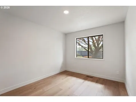 7104 SW Chapel Lane Portland OR 97223