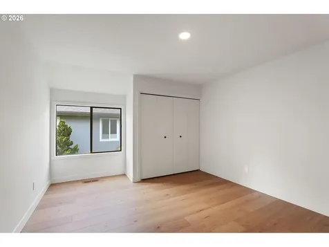 7104 SW Chapel Lane Portland OR 97223