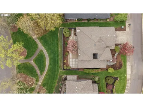 7104 SW Chapel Lane Portland OR 97223