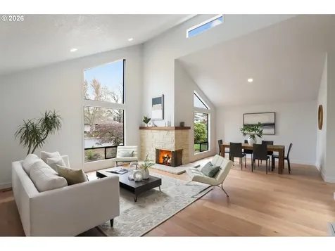 7104 SW Chapel Lane Portland OR 97223