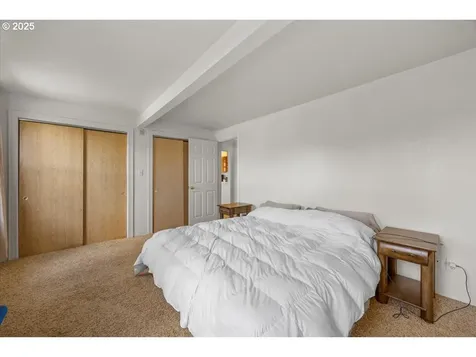 274 NW Meloy Avenue Roseburg OR 97470